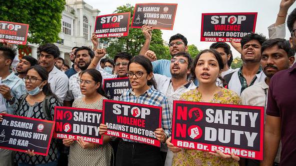 Kolkata regulation faculty gang-rape: CCTV footage exhibits sufferer pressured into guards room, police say Kolkata rape case: India's top court says crime shocked 'nation's ...