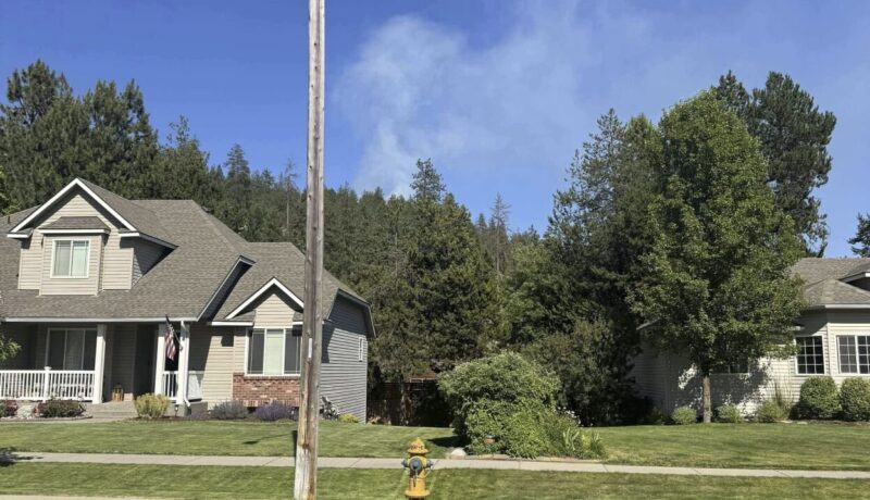 Suspected Idaho shooter useless, shelter-in-place lifted as Canfield Mountain wildfire continues to burn Gunman started Idaho blaze and then fatally shot 2 firefighters in ...