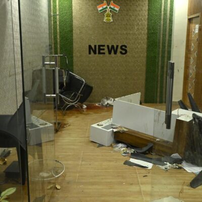 teenmar-mallannas-workplace-vandalised-for-his-feedback-on-kavitha