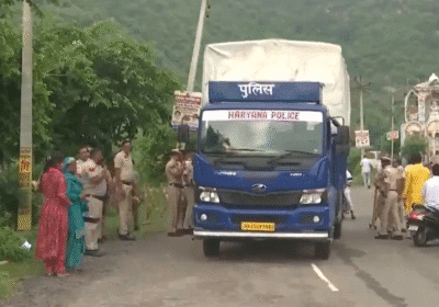 mazar-in-haryanas-nuh-broken-forward-of-jalabhishek-yatra