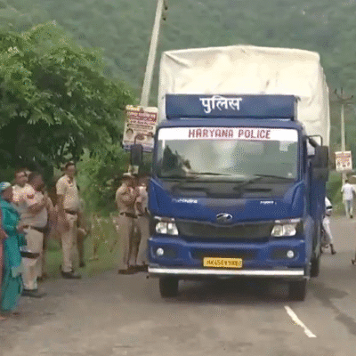 mazar-in-haryanas-nuh-broken-forward-of-jalabhishek-yatra