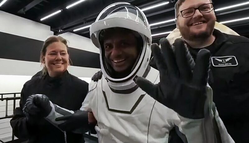 group-captain-shukla-extracted-in-secure-situation-from-capsule,-present-process-post-mission-medical-analysis:-isro