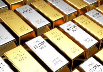 gold-declines-500-to-98,870/10-g;-silver-falls-1,000-to-1.11-lakh/kg