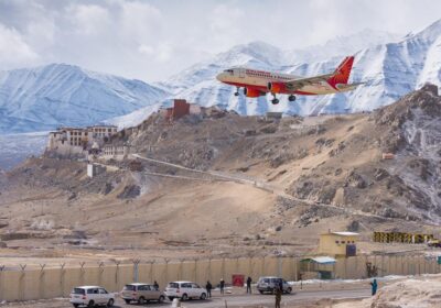 stranded-vacationers-in-ladakh-and-kashmir-obtain-free-lodging-and-kindness-from-hospitality-trade