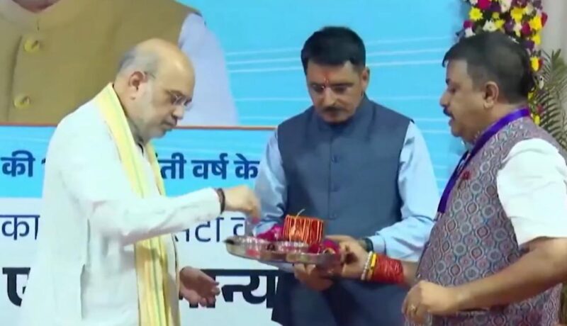 amit-shah-lays-basis-for-indias-first-cooperative-college-in-gujarat,-requires-training-on-coops-in-school-degree