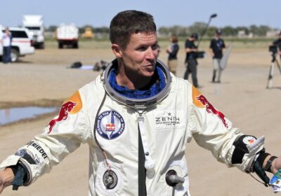 felix-baumgartner,-first-skydiver-to-fall-quicker-than-pace-of-sound,-dies-in-crash-in-italy