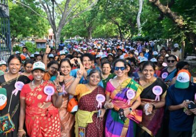 chennai-|-in-a-sea-of-drapes,-weaves,-and-hues,-ladies-come-collectively-for-a-sari-marathon