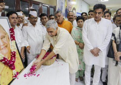 leaders-pay-tribute-to-ex-cm-sheila-dikshit-on-sixth-loss-of-life-anniversary