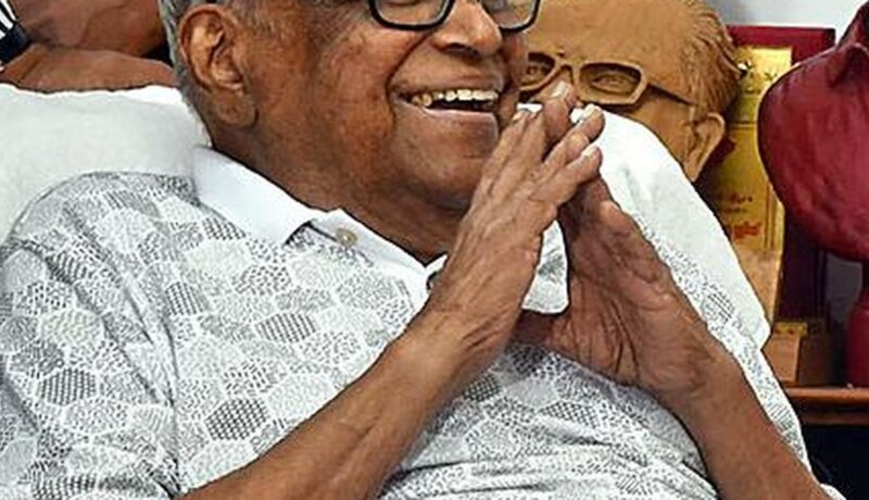 V.S. Achuthanandans physique shifted from AKG centre to sons non-public residence vs.-achuthanandans-physique-shifted-from-akg-centre-to-sons-non-public-residence
