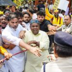 bihar-police-lathi-cost-on-protesting-jan-suraaj-employees-in-patna,-many-get-injured