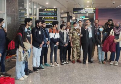 for-karnataka-college-students,-the-grass-remains-to-be-greener-abroad