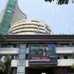 markets-fall-after-4-day-rally-dragged-by-financial-institution-shares;-sensex-drops-452-factors