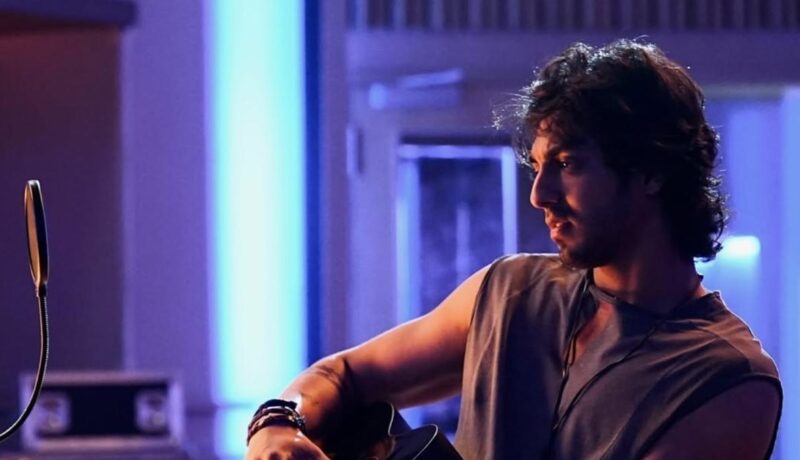 Saiyaara: Ahaan Panday goes Krish Kapoor mode to thank followers as Mohit Suris movie completes every week saiyaara:-ahaan-panday-goes-krish-kapoor-mode-to-thank-followers-as-mohit-suris-movie-completes-every-week
