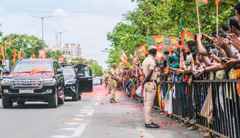 PM given a rousing reception in Tiruchi pm-given-a-rousing-reception-in-tiruchi