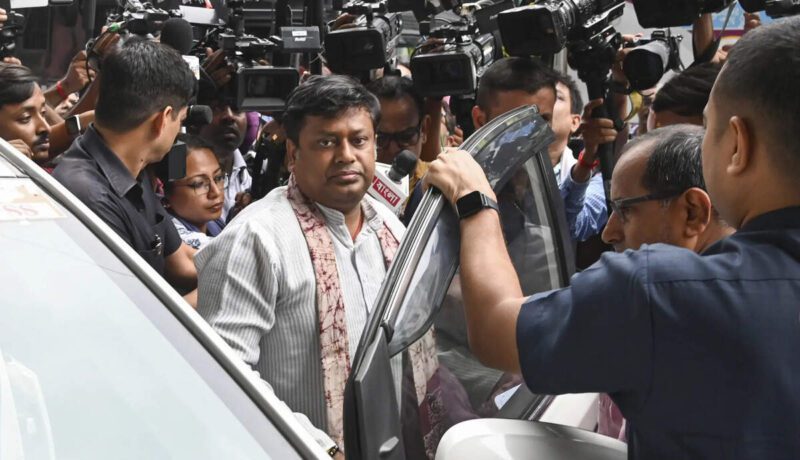 Bengal BJP chief strikes Calcutta HC accusing police of detaining him illegally Law student's 'gang rape': BJP's protest rally stopped, party's WB ...
