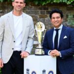 Feel completely out of place when I see myself alongside Tendulkar ...