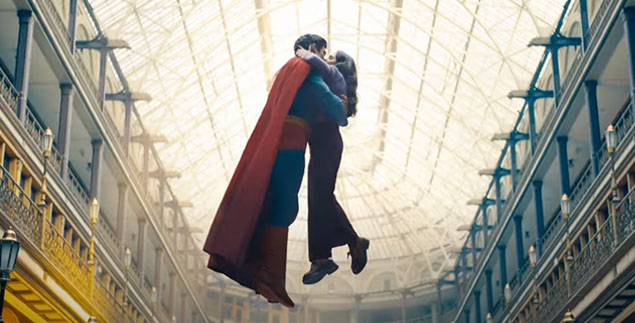 James Gunn's SUPERMAN teaser trailer – a battered superhero ...