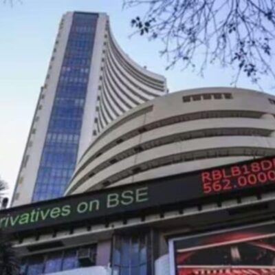 Sensex, Nifty drop in early trade dragged by IT stocks, foreign ...